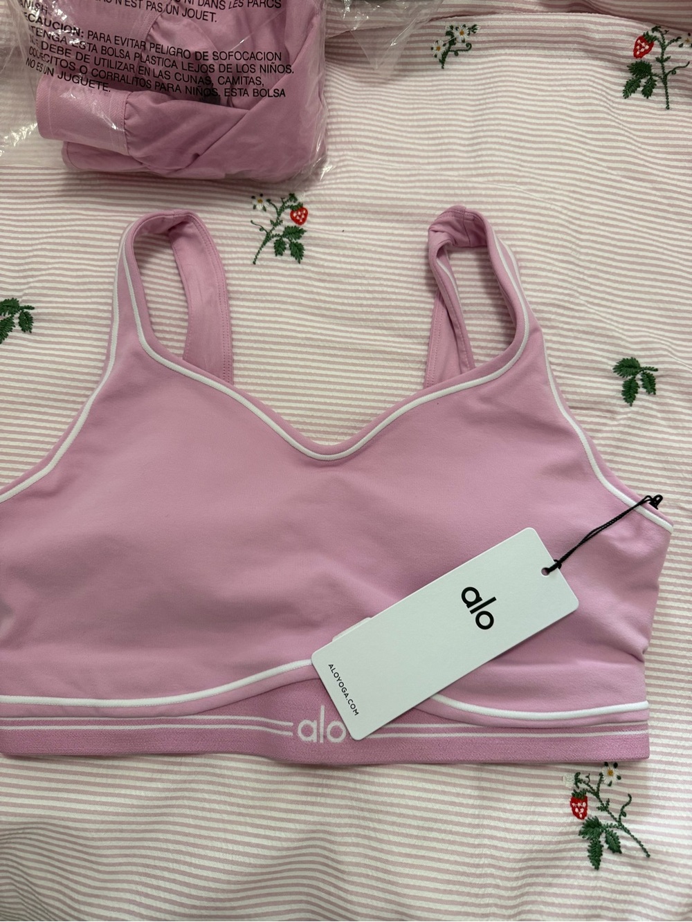 ALO Yoga candy hearts heart throb bra